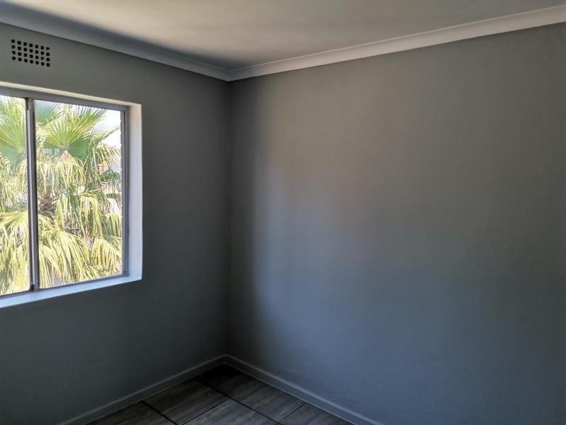 To Let 2 Bedroom Property for Rent in Paarl Western Cape